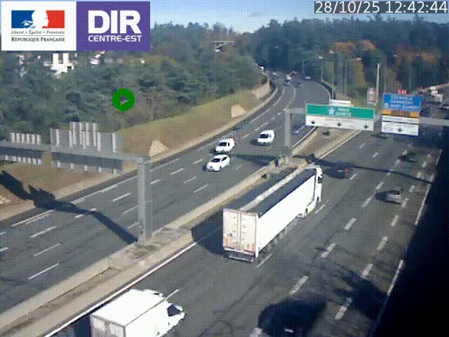 Caméra de circulation routière sur le boulevard périphérique Laurent Bonnevay de Lyon (D383) à hauteur de Bron, avant la jonction avec l'A43. Vue orientée vers l'échangeur