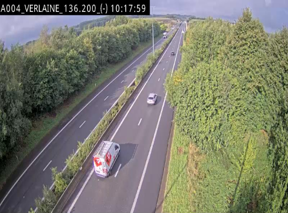 Webcam sur l'E411 à hauteur du pont surplombant la N40, à proximité de la sortie 26 Verlaine - Libramont-Chevigny. Vue orientée vers Namur