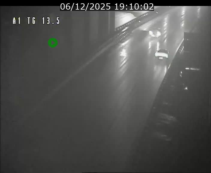 Traffic live webcam Luxembourg Senningen - A1 direction Luxembourg - BK 13.5