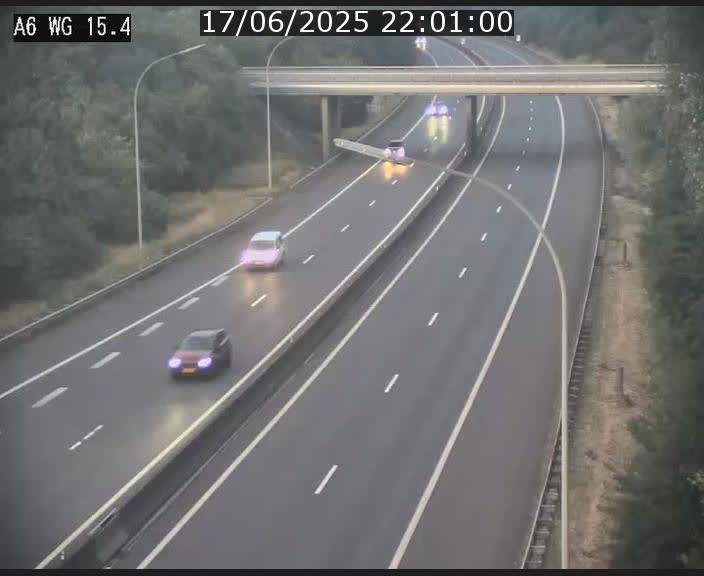 Traffic live webcam Luxembourg Capellen - A6 - BK 15.4 - direction Luxembourg/France/Allemagne
