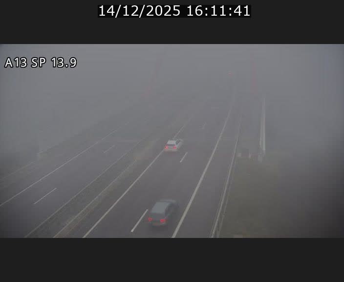 Traffic live webcam Luxembourg Kayl - A13 direction Esch-sur-Alzette/Luxembourg-ville - BK 13.9