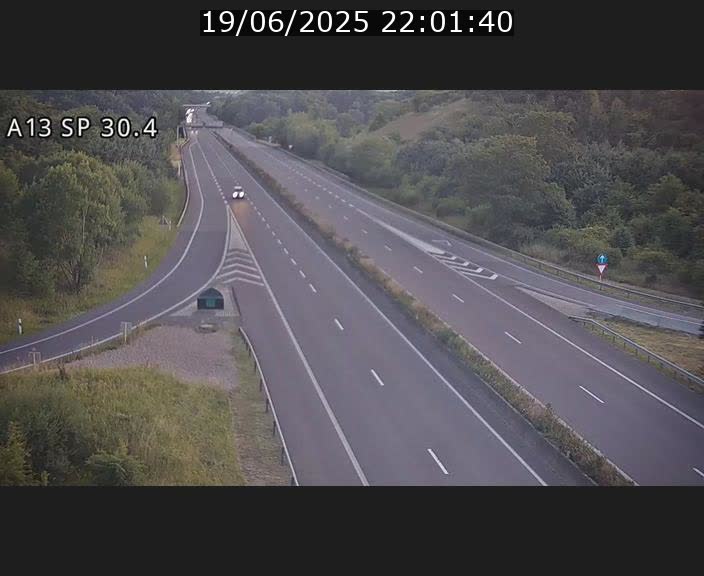 Traffic live webcam Luxembourg Altwies - A13 direction Luxembourg-ville - BK 30.4