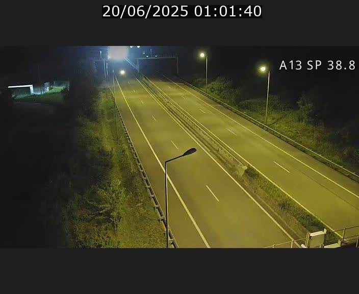 Webcam autoroute A13 à l'entrée ouest du tunnel Markusbierg à Schengen. Vue orientée vers le tunnel et l'Allemagne