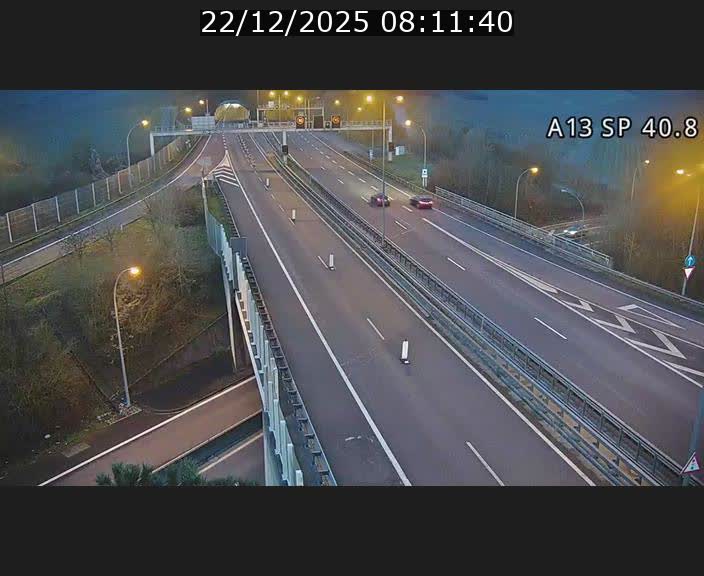 Webcam avec vue sur l'entrée côté allemand du tunnel Markusbierg à Schengen. Vue orientée vers le tunnel et Bettembourg