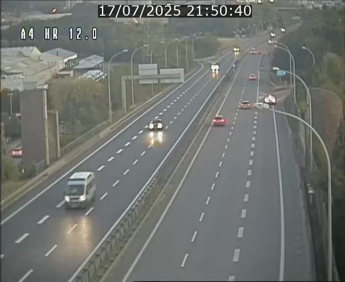 Traffic live webcam Luxembourg Jonction Foetz - A4 - BK 12.0 - direction Esch sur Alzette