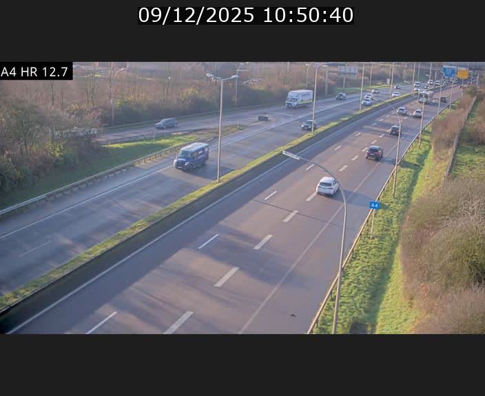 Traffic live webcam Luxembourg Esch sur Alzette - A4 - BK 12.7 - direction Esch-Belval