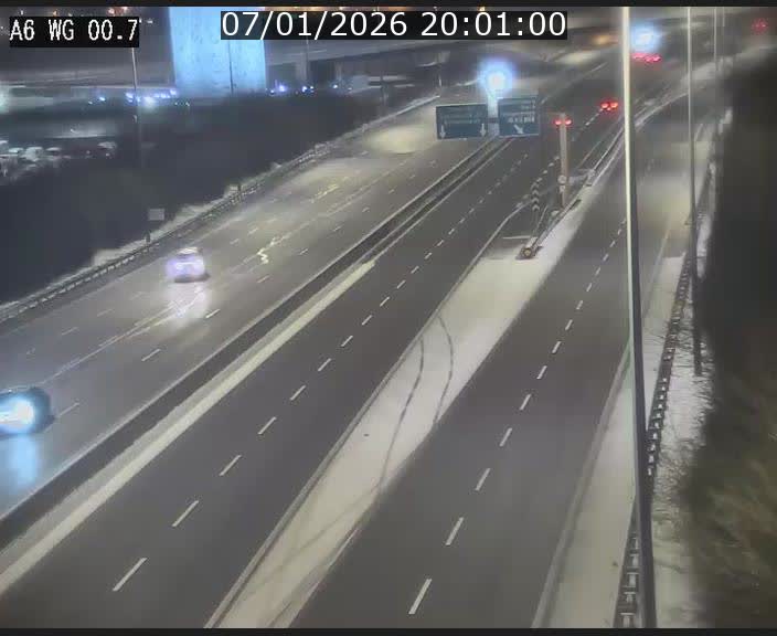 Traffic live webcam Luxembourg Croix de Cessange - A6 - BK 0.7 - direction A3 France