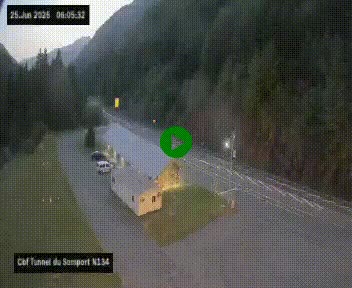 Webcam à l'entrée du tunnel du Somport, côté français, sur la N134, dans les Pyrénées, en direction de l'Espagne, à 1116 mètres d'altitude