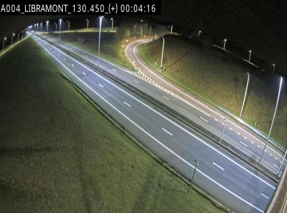 Webcam à Libramont sur l'E411 à la jonction avec la N89 menant vers Bouillon et la France. Vue orientée vers Arlon