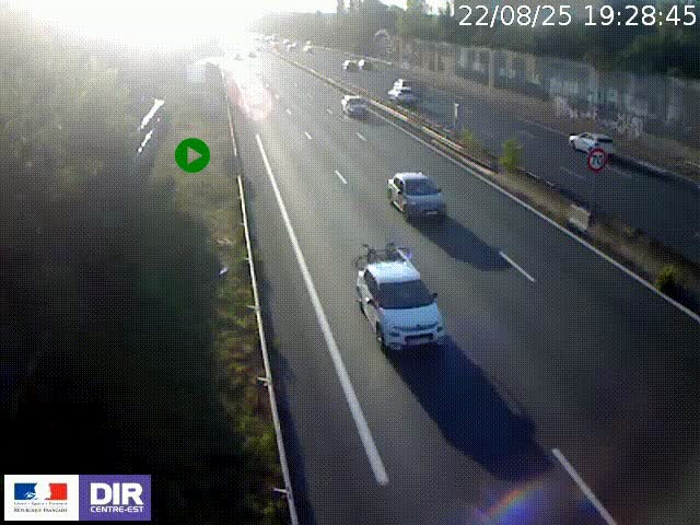 Webcam à Bron sur l'A43 à la jonction avec le boulevard périphérique de Lyon (D383). Vue orientée vers Lyon