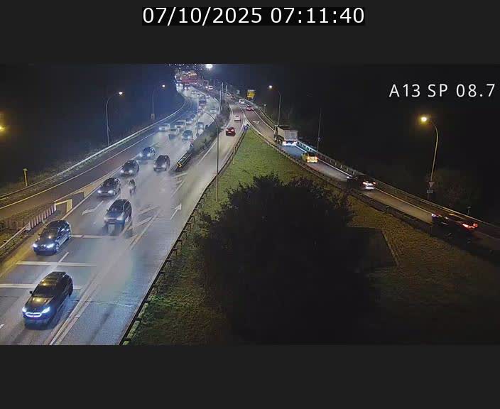 Traffic live webcam Luxembourg Jonction Lankelz - A13 direction Pétange - BK 8.7 