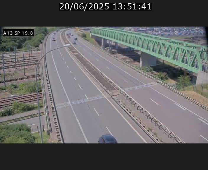 Traffic live webcam Luxembourg Croix de Bettembourg - A13 direction Esch-sur-Alzette - BK 19.8