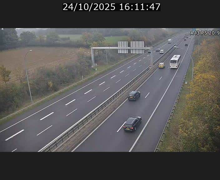 Traffic live webcam Luxembourg Croix de Bettembourg, rond-point d'Hellange - A13 direction Allemagne - BK 20.9