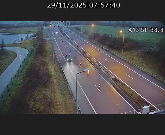 Webcam autoroute A13 à l'entrée ouest du tunnel Markusbierg à Schengen. Vue orientée vers le tunnel et l'Allemagne