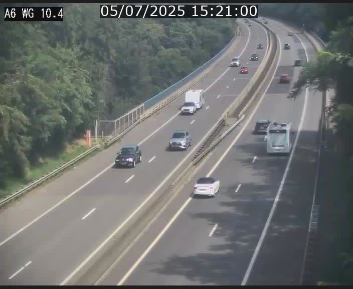 Traffic live webcam Luxembourg Mamer - A6 - BK 10.4 - direction Luxembourg/France/Allemagne
