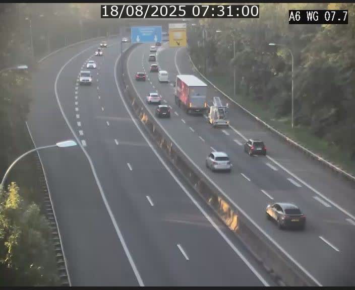 Traffic live webcam Luxembourg - Bridel - A6 - BK 7.7 - direction Belgique