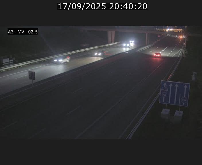 Webcam autoroute A3 au Luxembourg à proximité de la Croix de Gasperich. Vue orientée vers Luxembourg