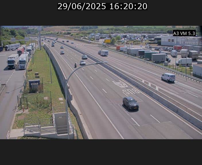 Traffic live webcam Luxembourg Aire de Berchem - A3 - BK 5 - direction France