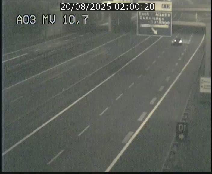 Traffic live webcam Luxembourg Croix de Bettembourg - A3 - BK 10.7 - direction France