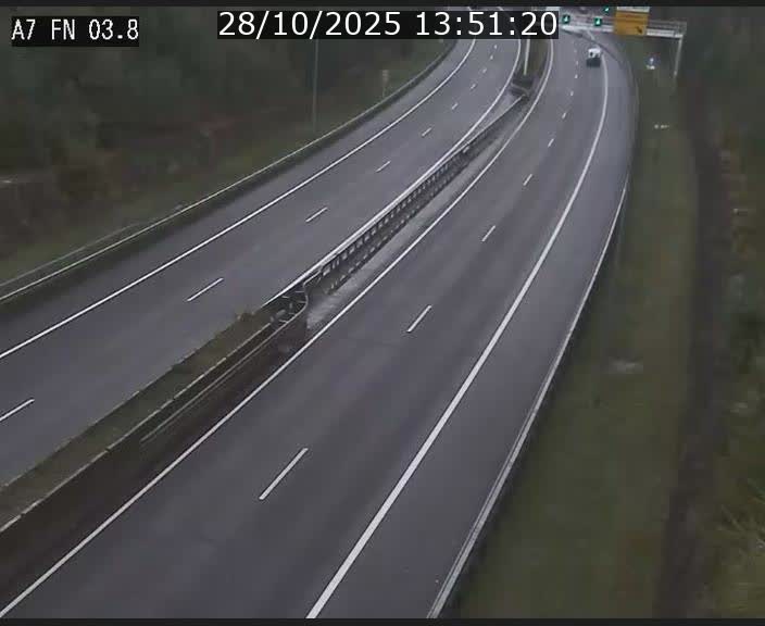 Caméra autoroute Luxembourg A7 - Passage à gibier Rëngelbour - direction Tunnel Stafelter