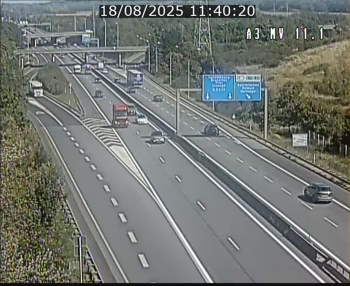 Traffic live webcam Luxembourg Croix de Bettembourg A3 - BK 11.1 - direction Luxembourg-ville
