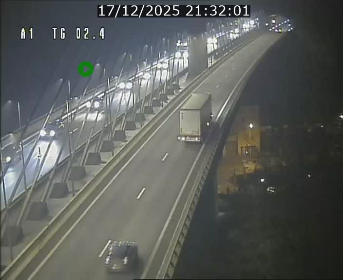 Traffic live webcam Luxembourg Sandweiler - A1 direction Luxembourg-ville - BK 2.4