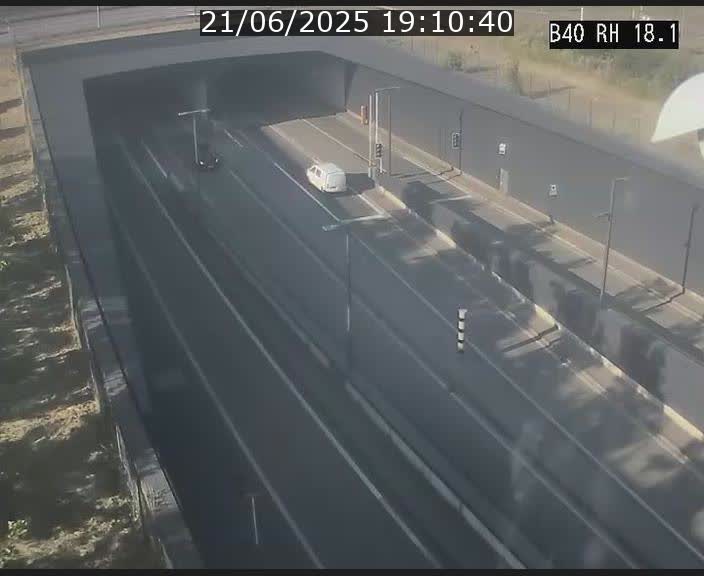 Webcam sur la route de contournement d'Esch-Belval avant le tunnel Central Gate au niveau de la porte de France et du radar fixe