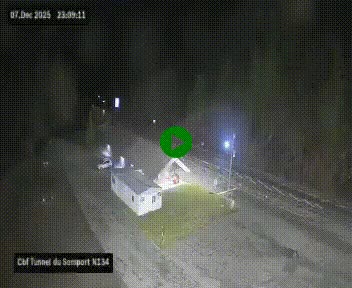 Webcam à l'entrée du tunnel du Somport, côté français, sur la N134, dans les Pyrénées, en direction de l'Espagne, à 1116 mètres d'altitude