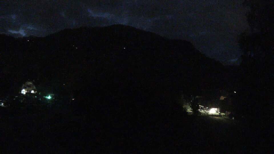 Webcam au niveau de la mairie du village du Bourg d'Oisans, aux pieds de l'Alpe d'Huez et aux portes du parc des Écrins