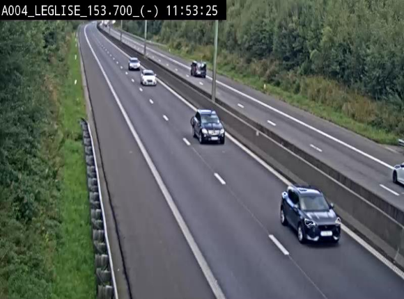 Webcam autoroute A4 (E411-E25) à Léglise, avant la jonction avec la N40. Vue orientée vers Bruxelles