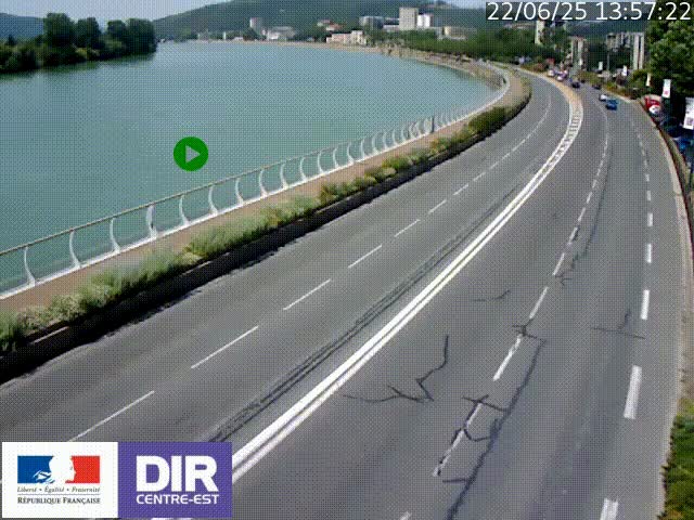 Webcam sur le quai Parjot à Vienne, aux Portes de Lyon, sur la Nationale 7, à la jonction avec le boulevard du Rhône-nord (D1407), caméra orientée vers Lyon