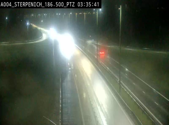 Webcam E411 à Sterpenich en Belgique près de la frontière du Luxembourg. Vue orientée vers Bruxelles