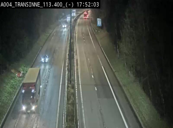 Caméra trafic E411 (A4) - Transinne direction Namur - BK 113.425